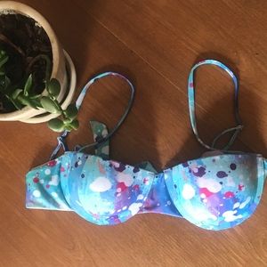 Kulani Kinis swim top